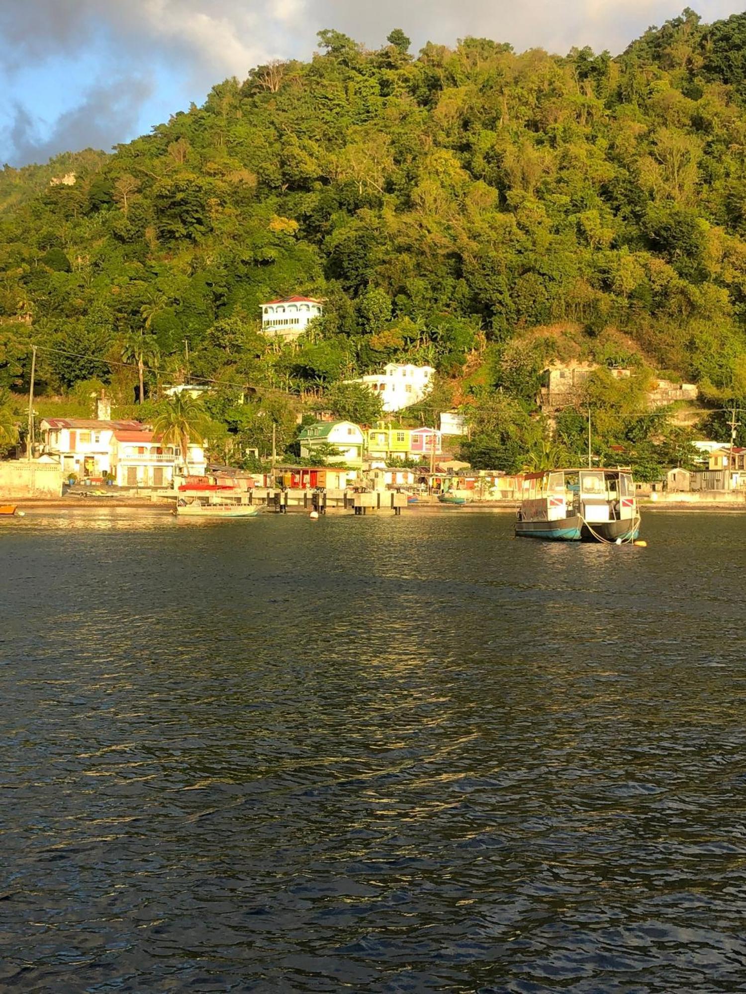 The Big Blue Condo Soufriere Luaran gambar